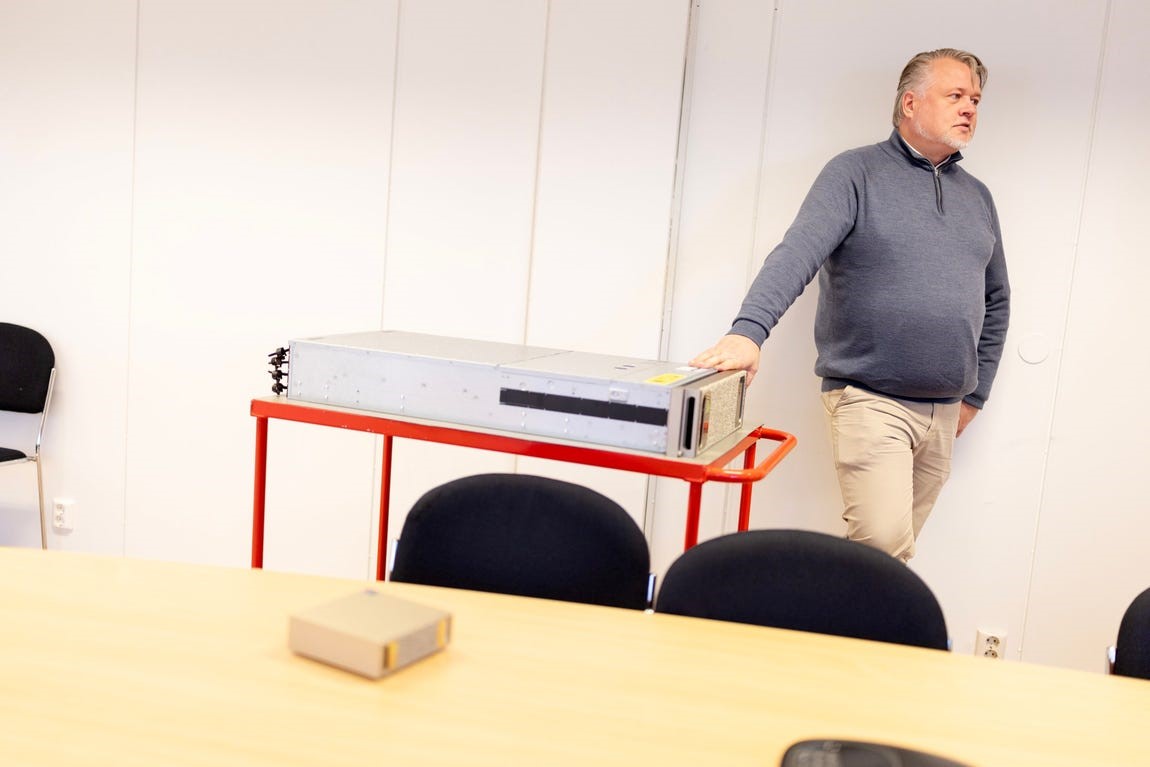 Lasse Sandstone with two generations of NVIDIA products