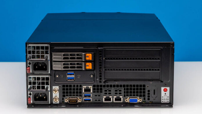 ServeTheHome reviews Supermicro SYS-E403-14B-FRN2T